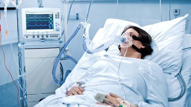 Неинвазивная вспомогательная вентиляция легких в лечении хронической дыхательной недостаточности во сне, обусловленной нервно-мышечными заболеваниями.