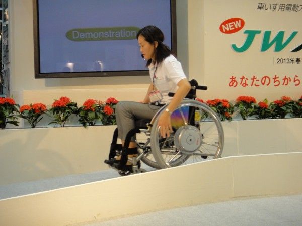 JWX-2: Сервопривод практически к любой инвалидной коляске