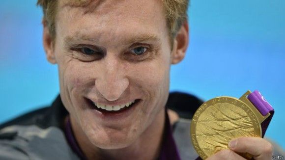     Брэдли Снайдер получил две золотые медали по плаванию на лондонской Паралимпиаде