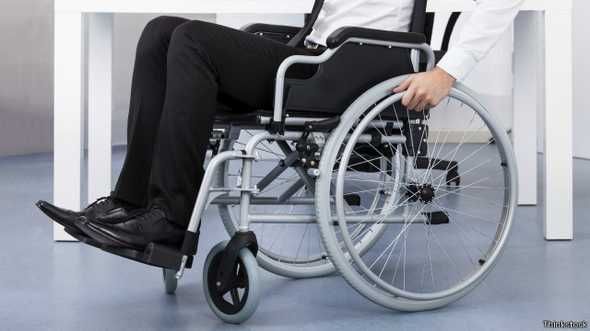  Экзоскелет может повысить качество жизни тех людей, которые вынуждены пользоваться инвалидной коляской 