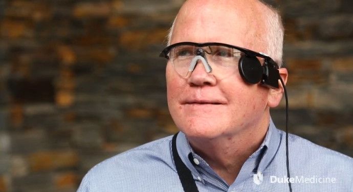 Ларри Эстер из США вернул зрение с помощью бионического глаза