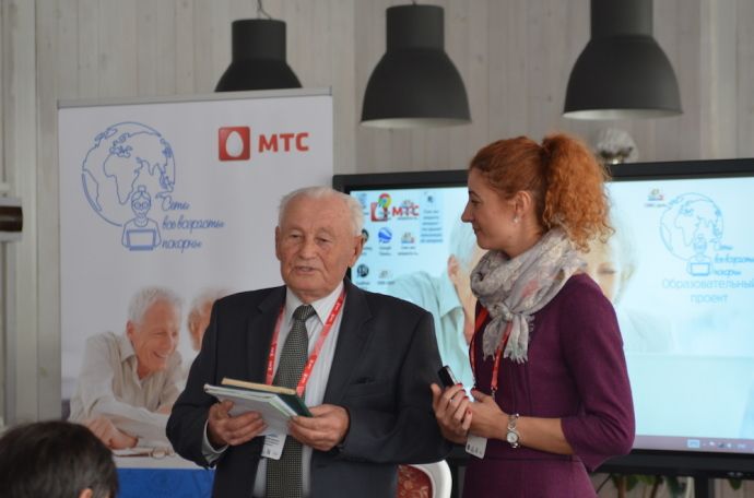 МТС обучает пенсионеров компьютерной грамоте по всей Беларуси