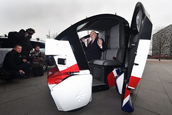 Driverless cars unveiled in London