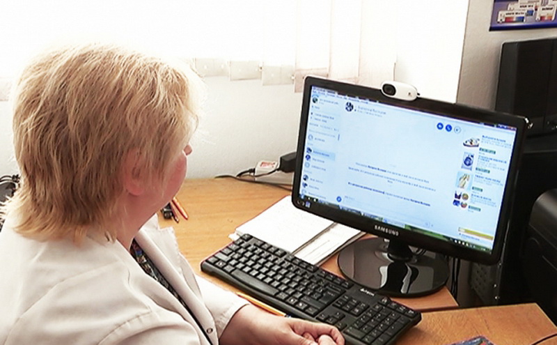 Услуга «онлайн» консультирование доступна уже в 10 столичных поликлиниках