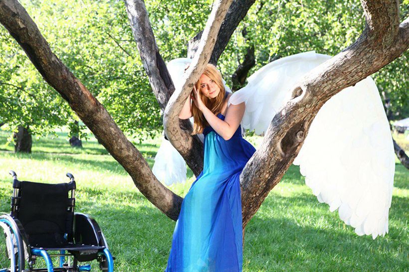 7 больших историй о любви и семье, рассказанных девушками на инвалидных колясках