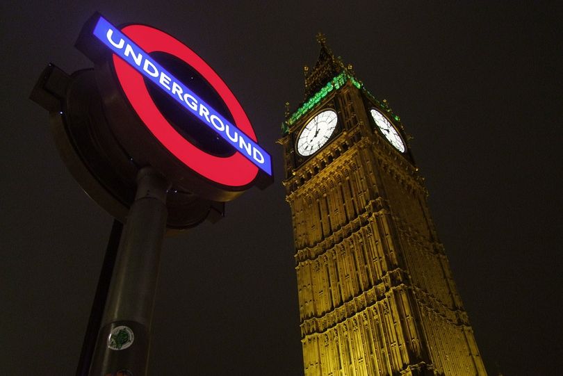 Люди с ограниченными возможностями раскритиковали ночные поезда Лондона