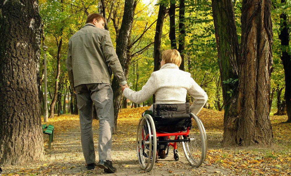 Мешает ли инвалидная коляска романтическим свиданиям?