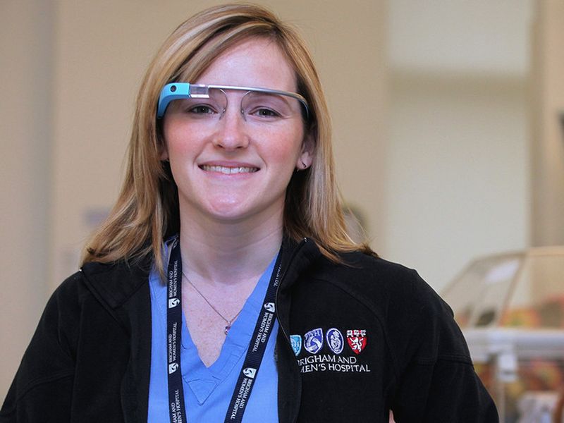 Медсестра в Google Glass
