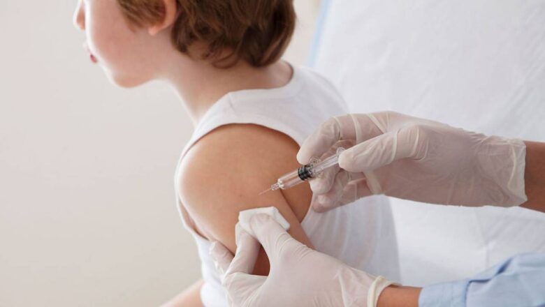 Дети все чаще болеют COVID-19. Может, вакцинироваться?