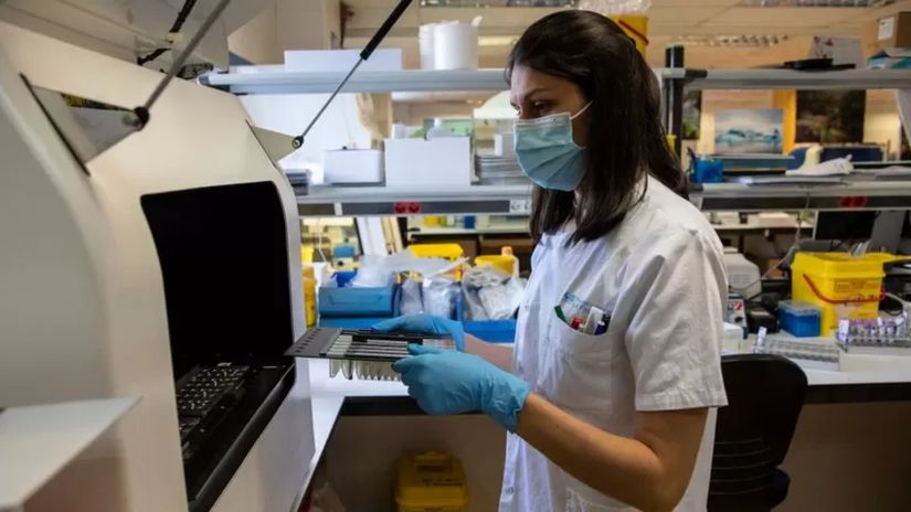 Испания развернула лаборатории для тестирования потенциальных случаев заболевания оспой обезьян. Наибольшее число случаев заболевания в Европе зарегистрировано в Испании, Португалии и Великобритании