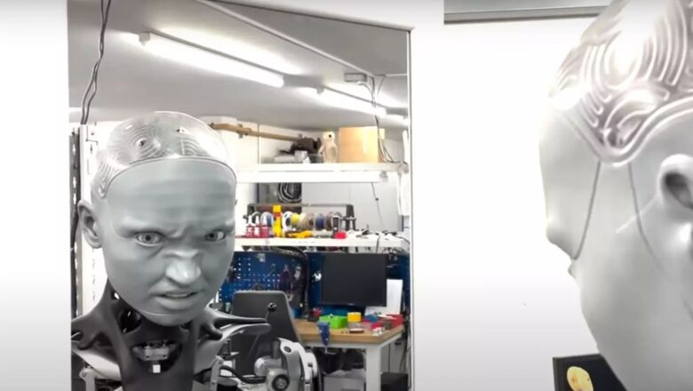 Человекоподобный робот Ameca рассказал о планах по захвату мира
